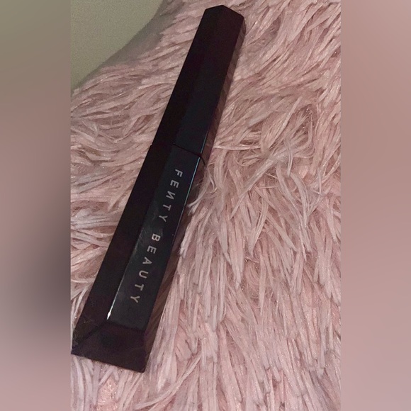 NEW Fenty Beauty Hella Thicc Volumizing Mascara Black Full Size - Picture 9 of 12